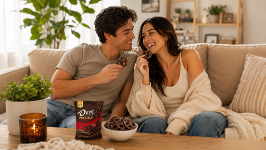 First Crunch Club Premiere - DOVE® Chocolate Pretzels